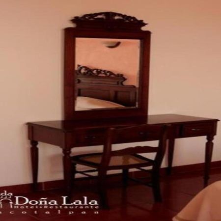Hotel Posada Dona Lala Тлакотальпан Экстерьер фото