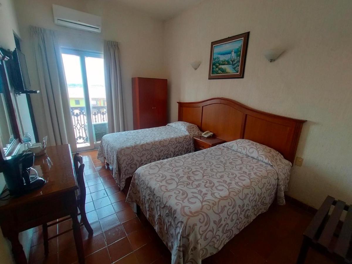 Hotel Posada Dona Lala Тлакотальпан Экстерьер фото