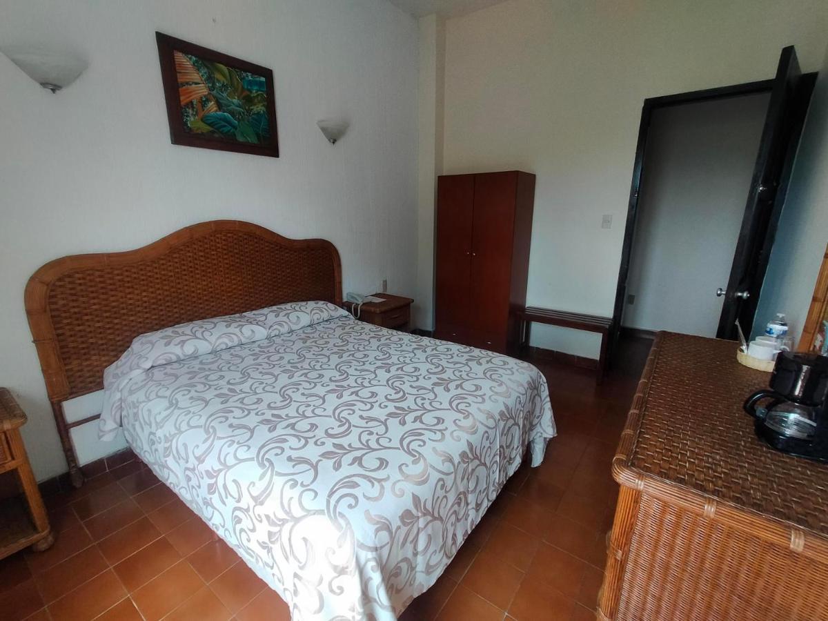 Hotel Posada Dona Lala Тлакотальпан Экстерьер фото