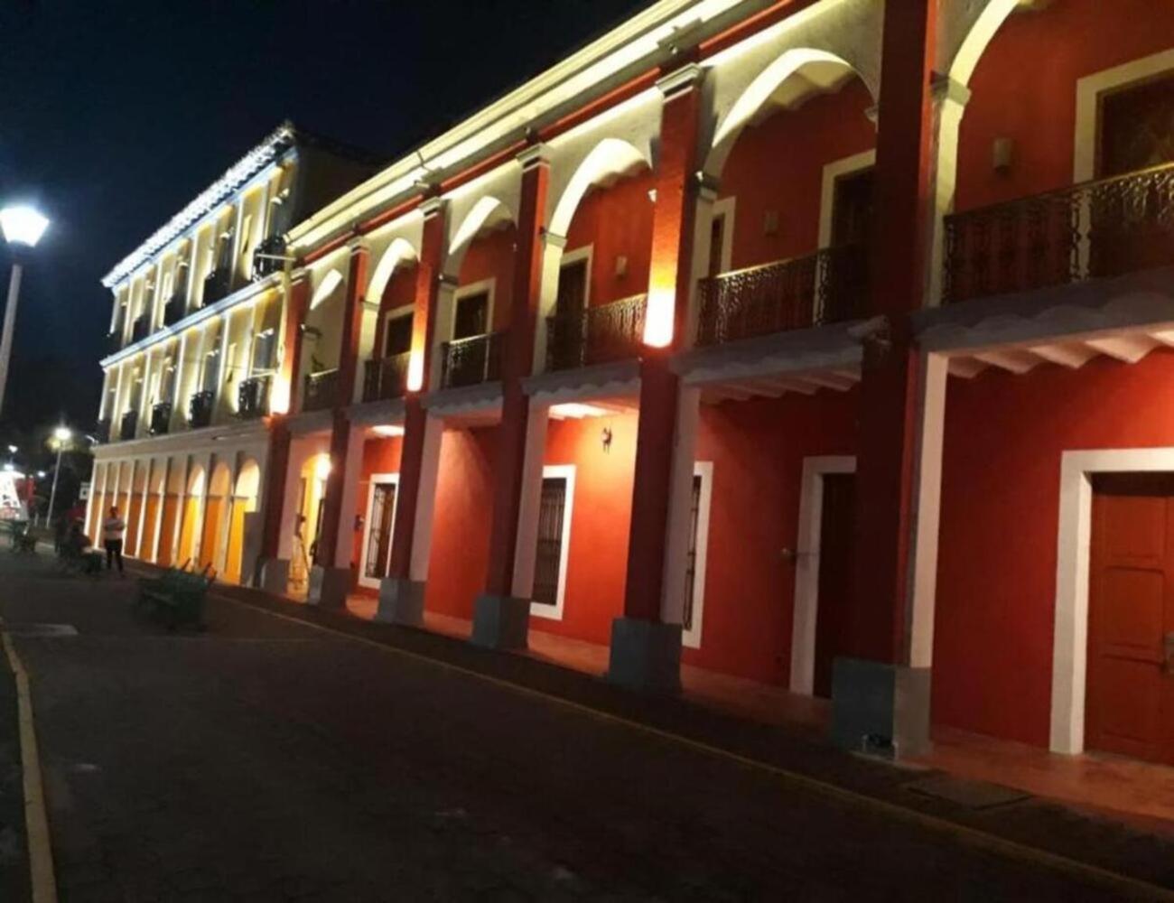 Hotel Posada Dona Lala Тлакотальпан Экстерьер фото
